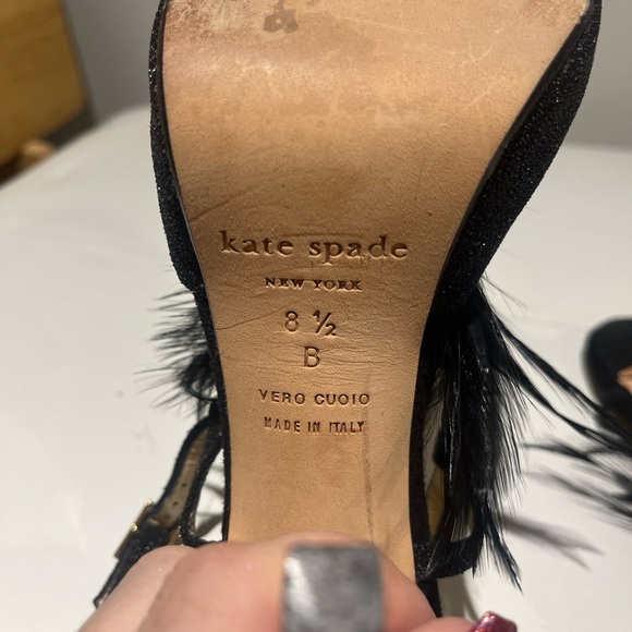 Kate Spade Size 8.5 black sparkly sling back pump with feather detail - Picture 2 of 3